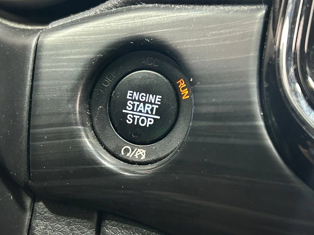 Used 2019 Jeep Grand Cherokee Altitude AWD/4WD image 51