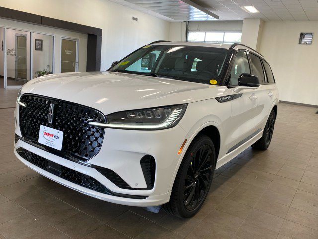 New 2025 Lincoln Aviator Reserve w/ Jet Appearance Package image 4