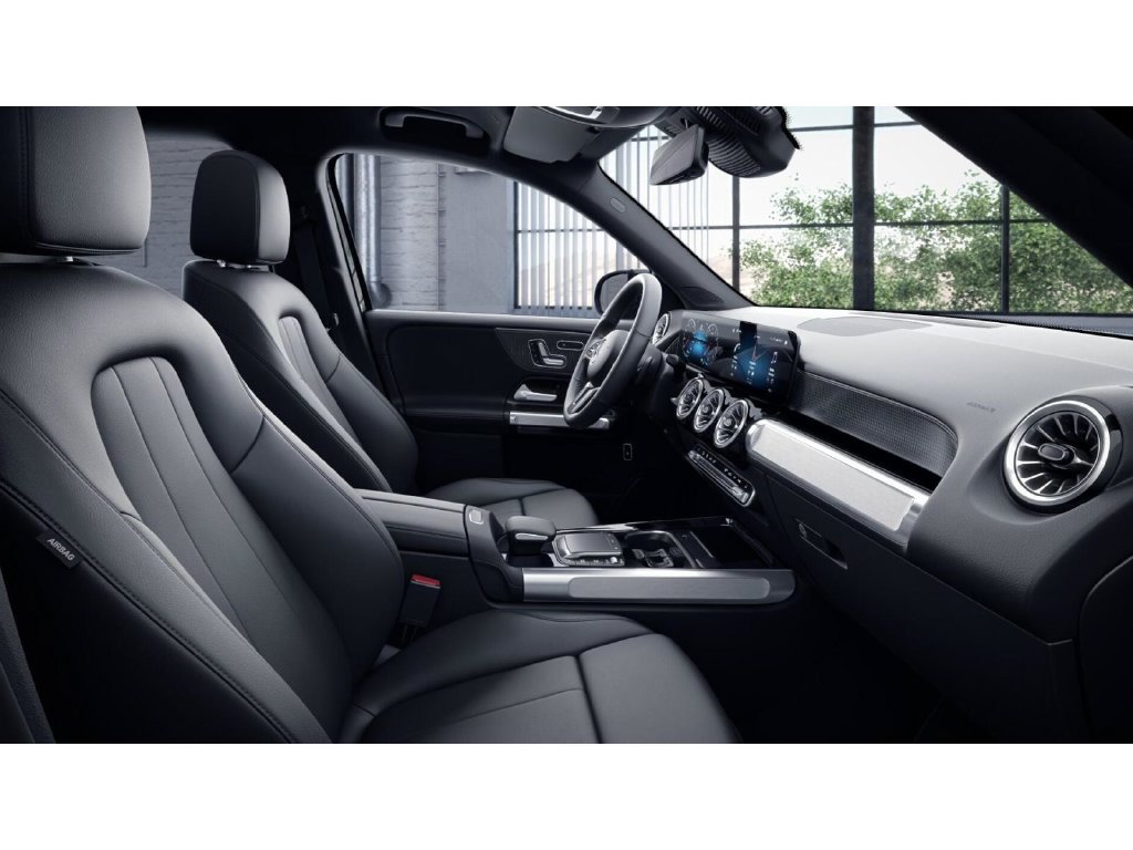 Used 2022 Mercedes-Benz GLB 250 4MATIC image 4