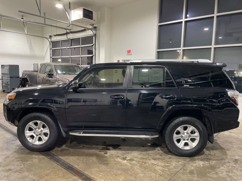 Used 2018 Toyota 4Runner SR5 image 8