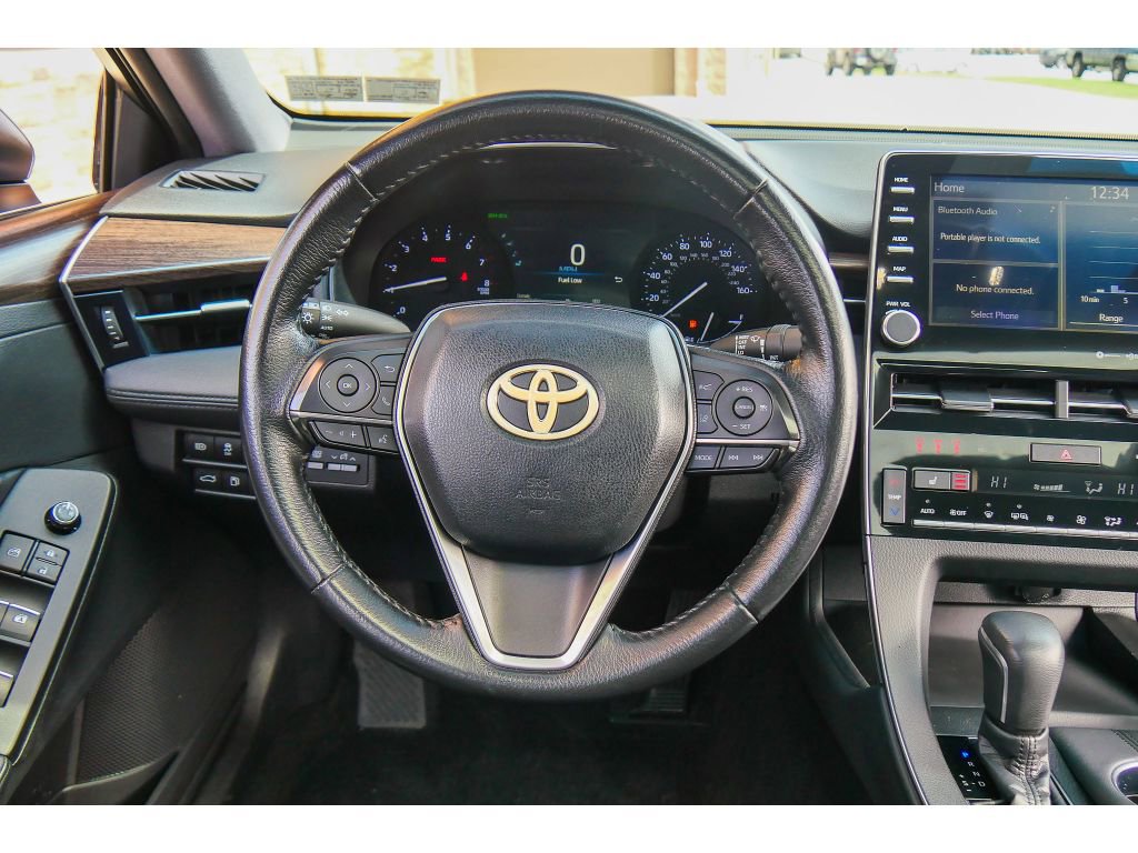 Used 2019 Toyota Avalon XLE w/ Moonroof Package FWD image 21