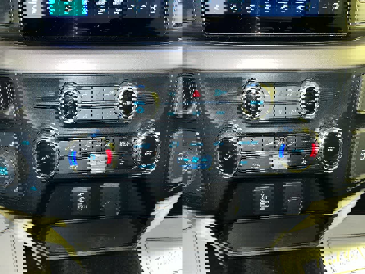 Used 2023 Ford F150 XLT image 20