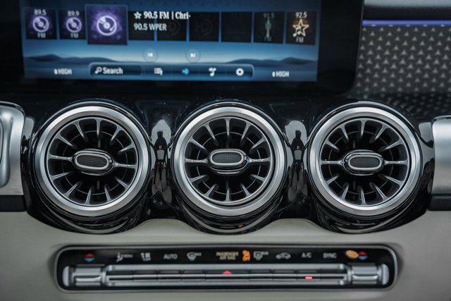 Certified 2025 Mercedes-Benz GLB 250 4MATIC image 24