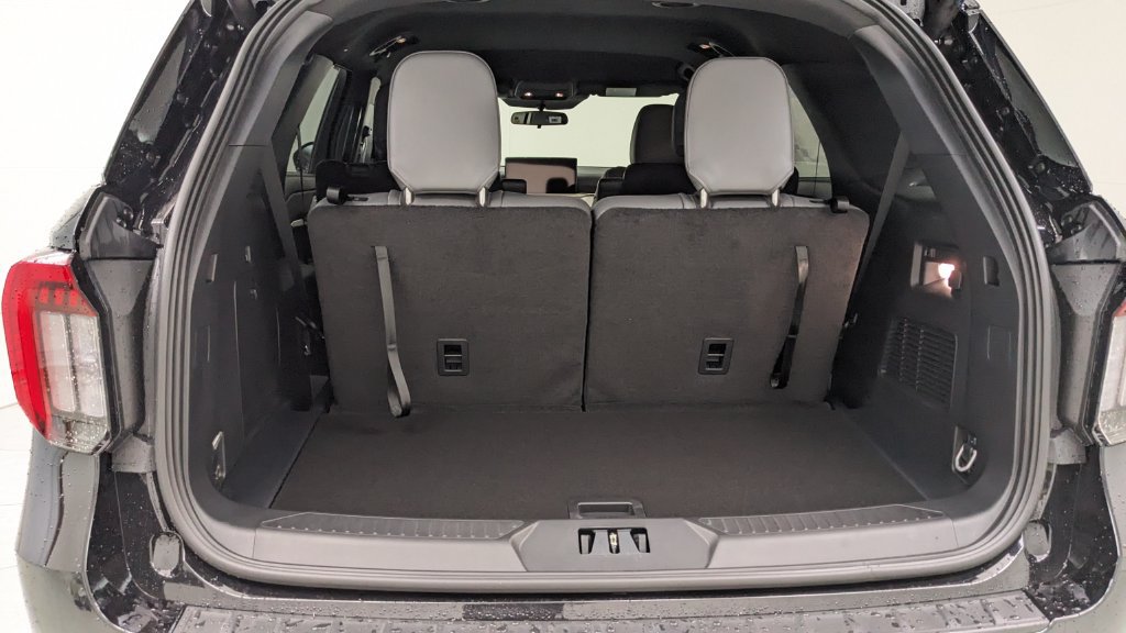 New 2027 Ford Explorer Active w/ Active Comfort Package AWD/4WD image 7