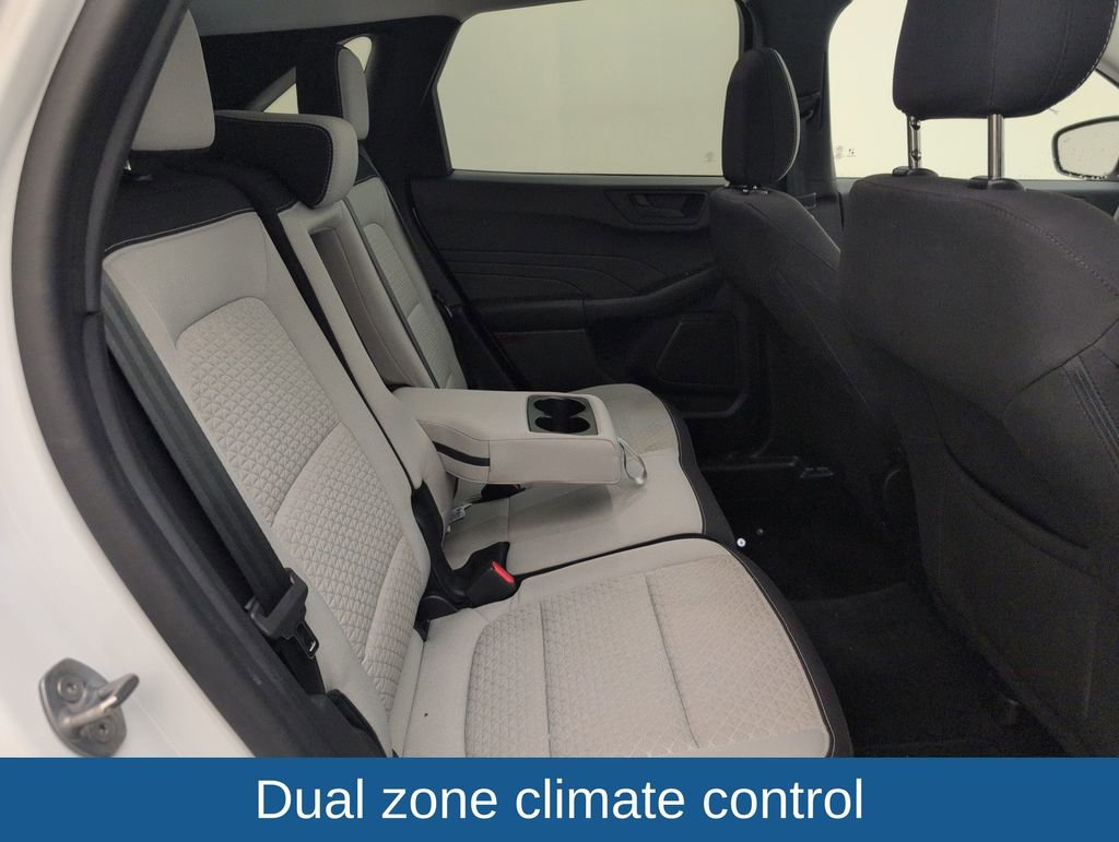 Used 2023 Ford Escape Active w/ Tech Pack #1 AWD/4WD image 16