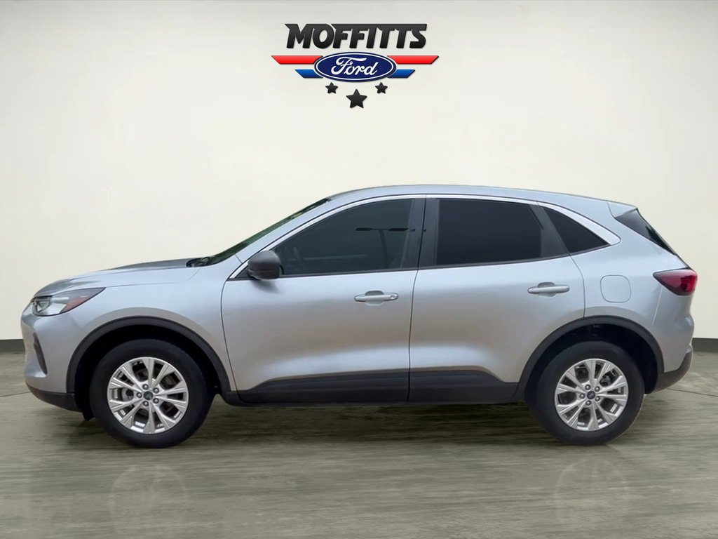 Used 2023 Ford Escape Active AWD/4WD image 2