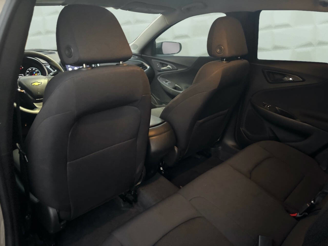 Used 2024 Chevrolet Malibu LS w/ Driver Confidence Package FWD image 19