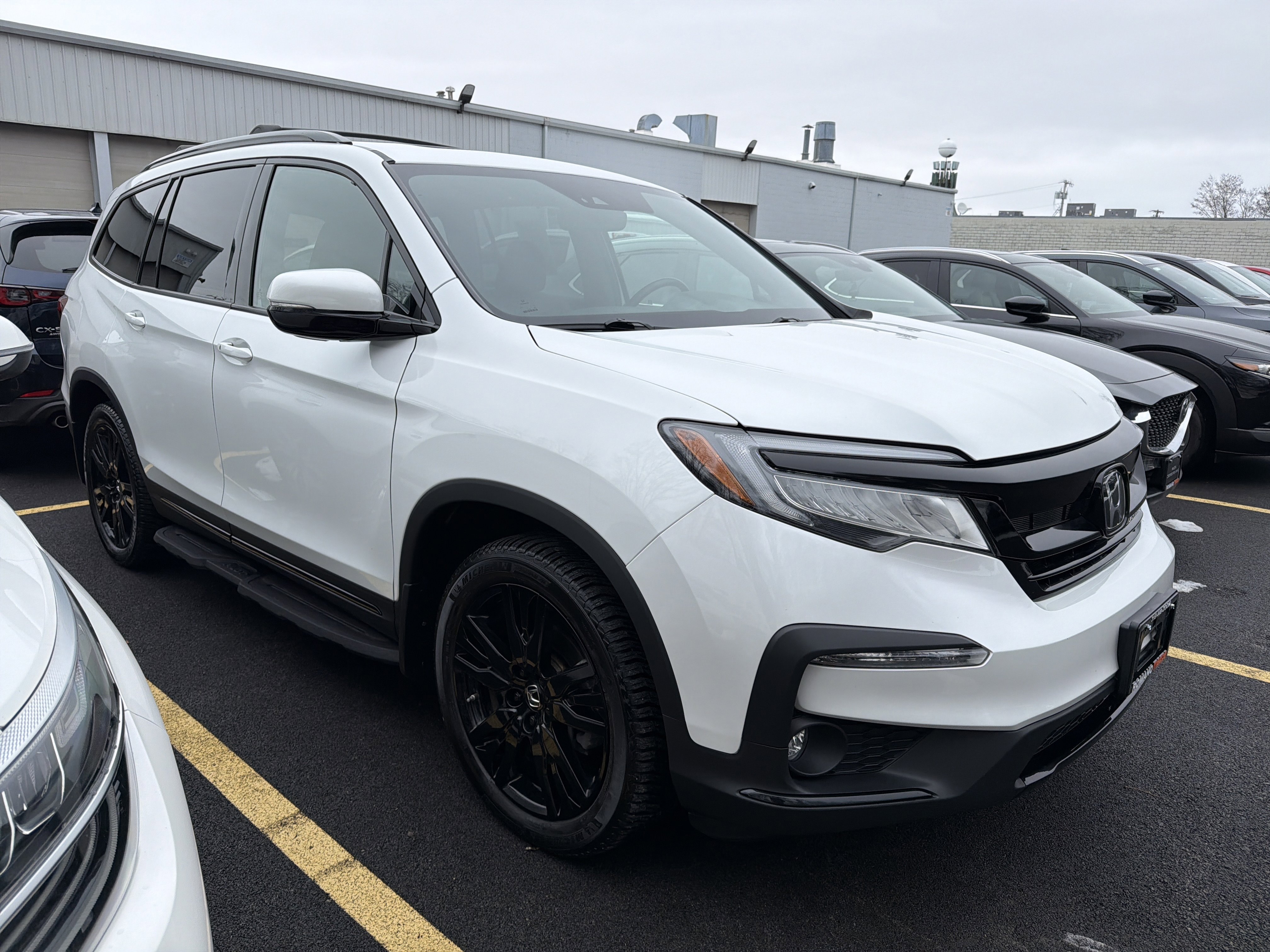 Used 2022 Honda Pilot Black Edition image 2