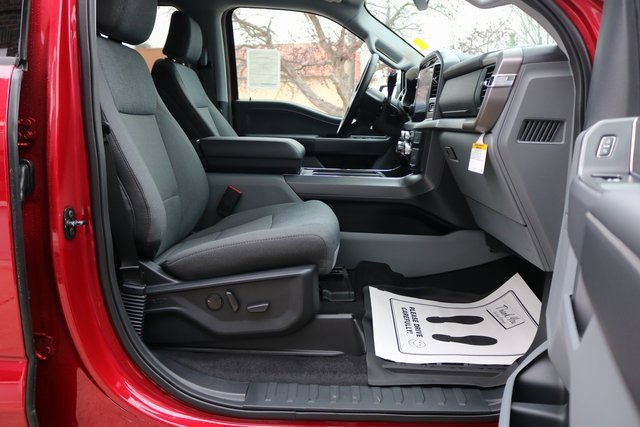 New 2025 Ford F150 XLT w/ Equipment Group 302A MID image 28