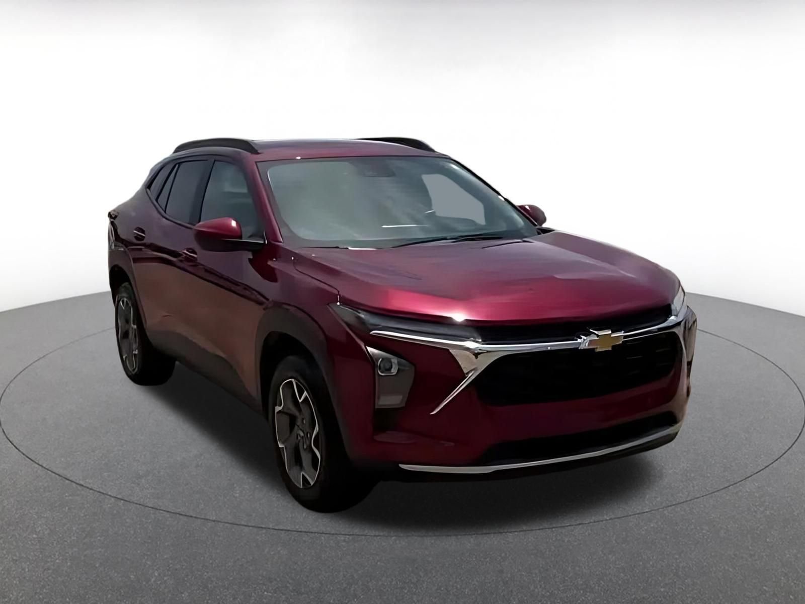 Used 2025 Chevrolet Trax LT w/ LT Convenience Package FWD image 11