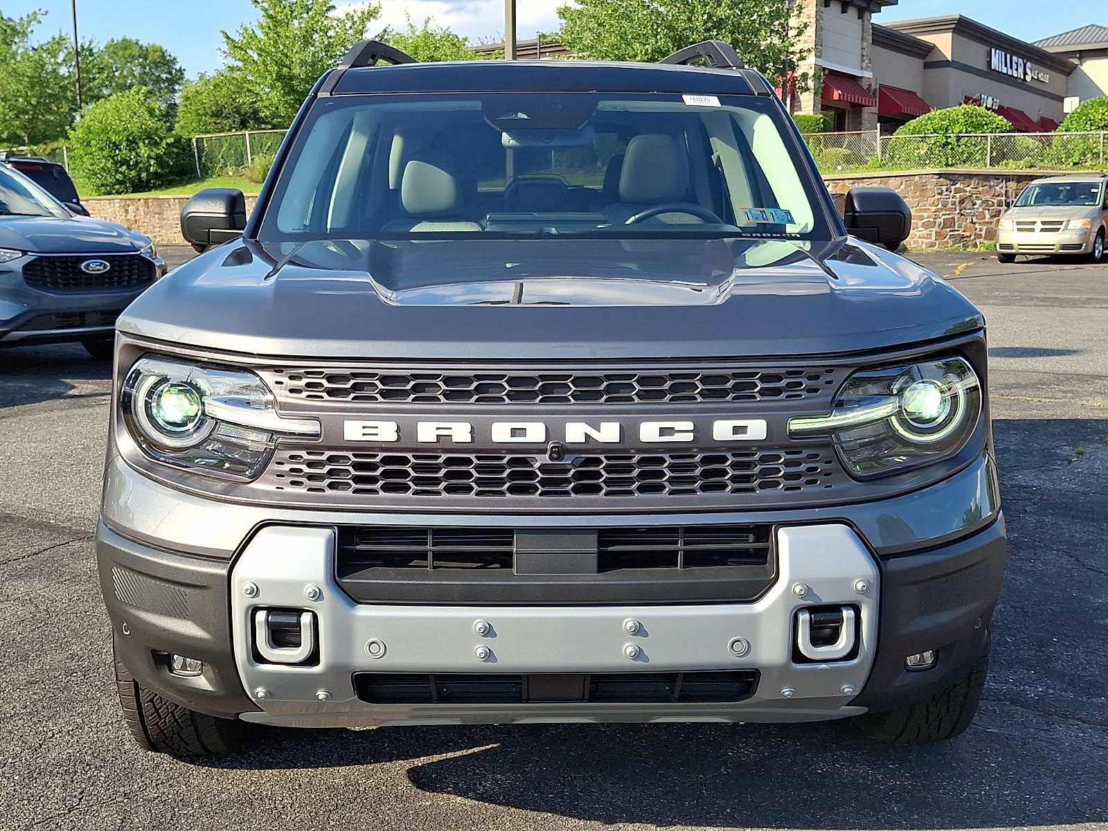 Used 2025 Ford Bronco Sport Badlands w/ Badlands Tech Package AWD/4WD image 2