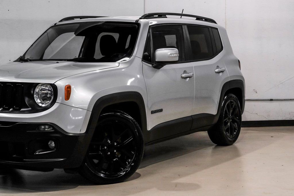 Used 2017 Jeep Renegade Altitude image 6