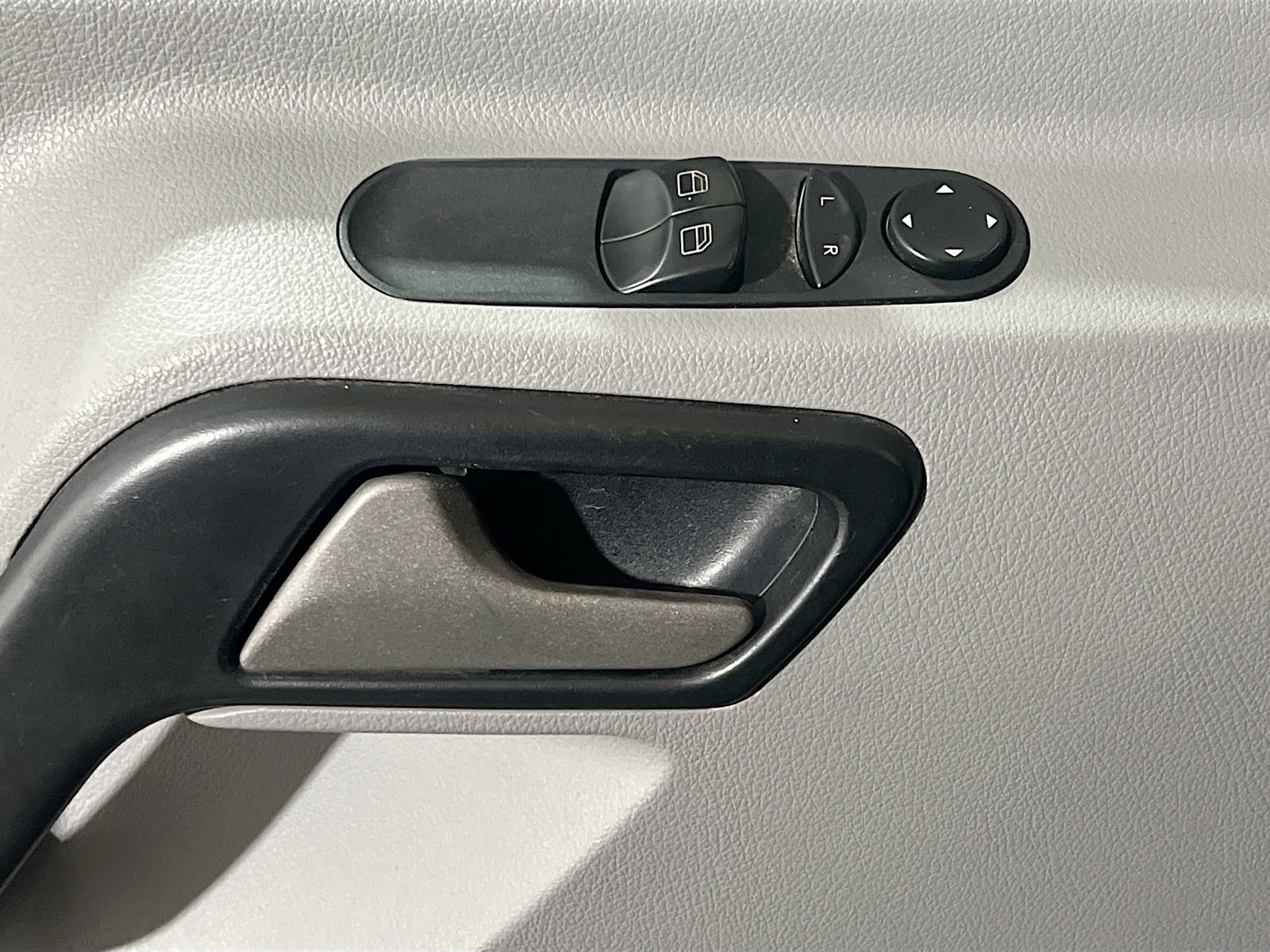 Used 2017 Mercedes-Benz Sprinter 144 Cargo image 13