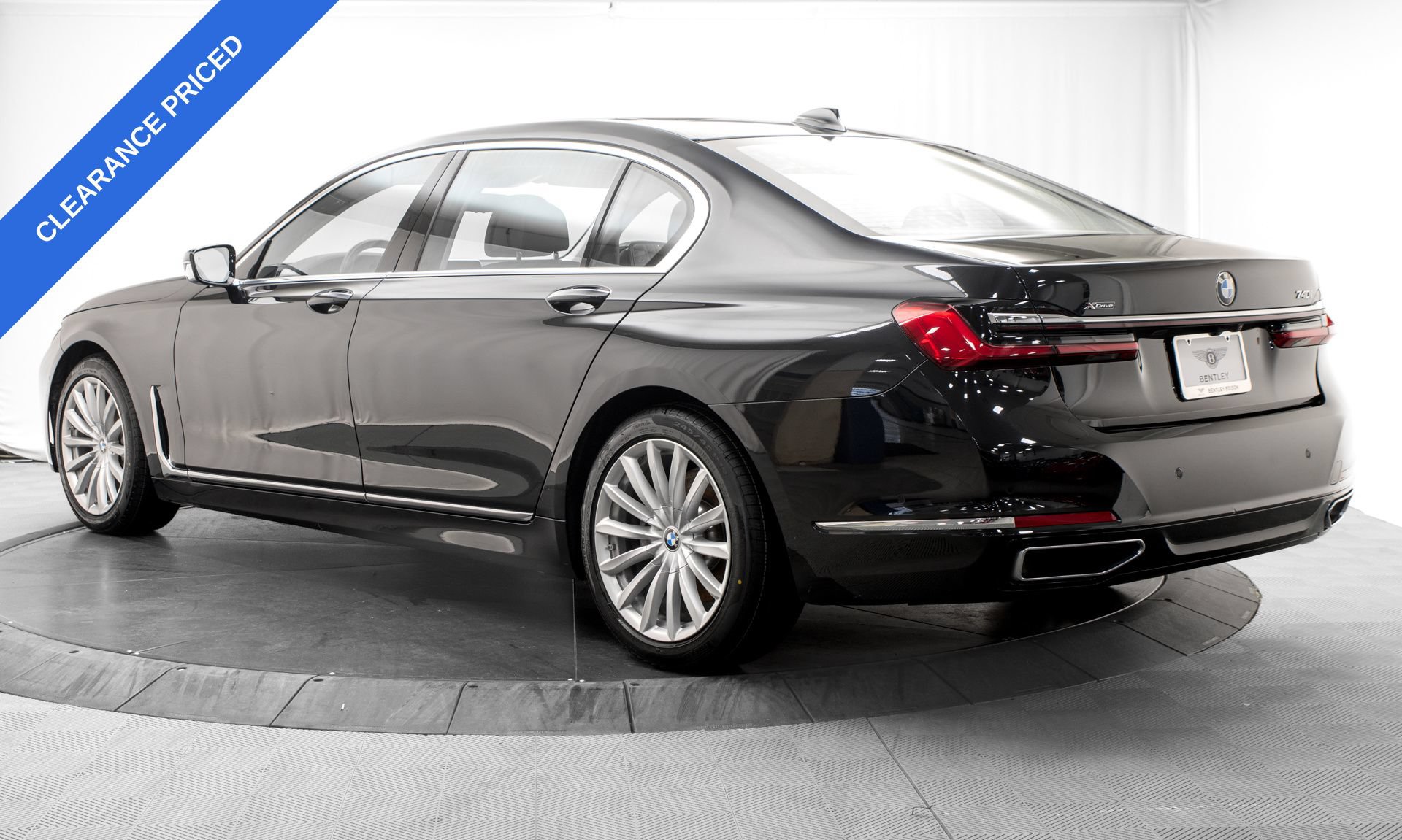 Used 2020 BMW 740i xDrive AWD/4WD image 5
