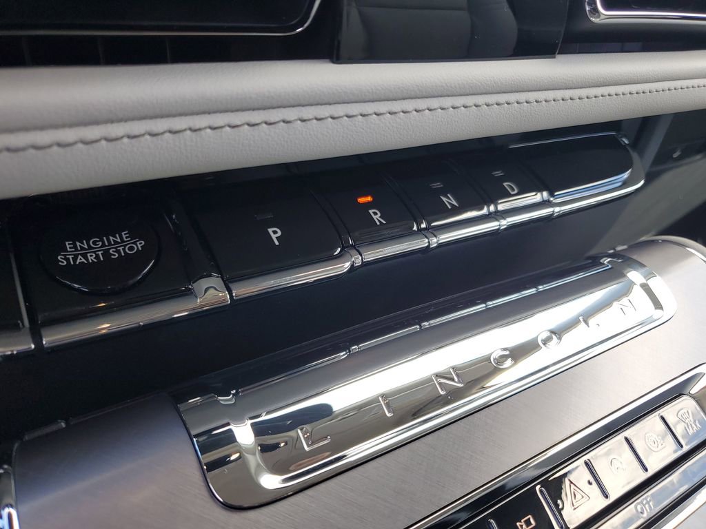 New 2026 Lincoln Aviator 2WD image 28