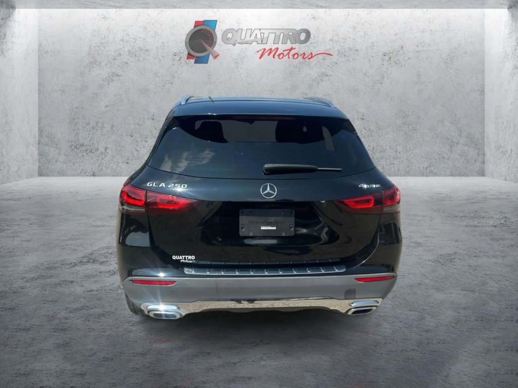 Used 2022 Mercedes-Benz GLA 250 4MATIC w/ Premium Package Lite image 4