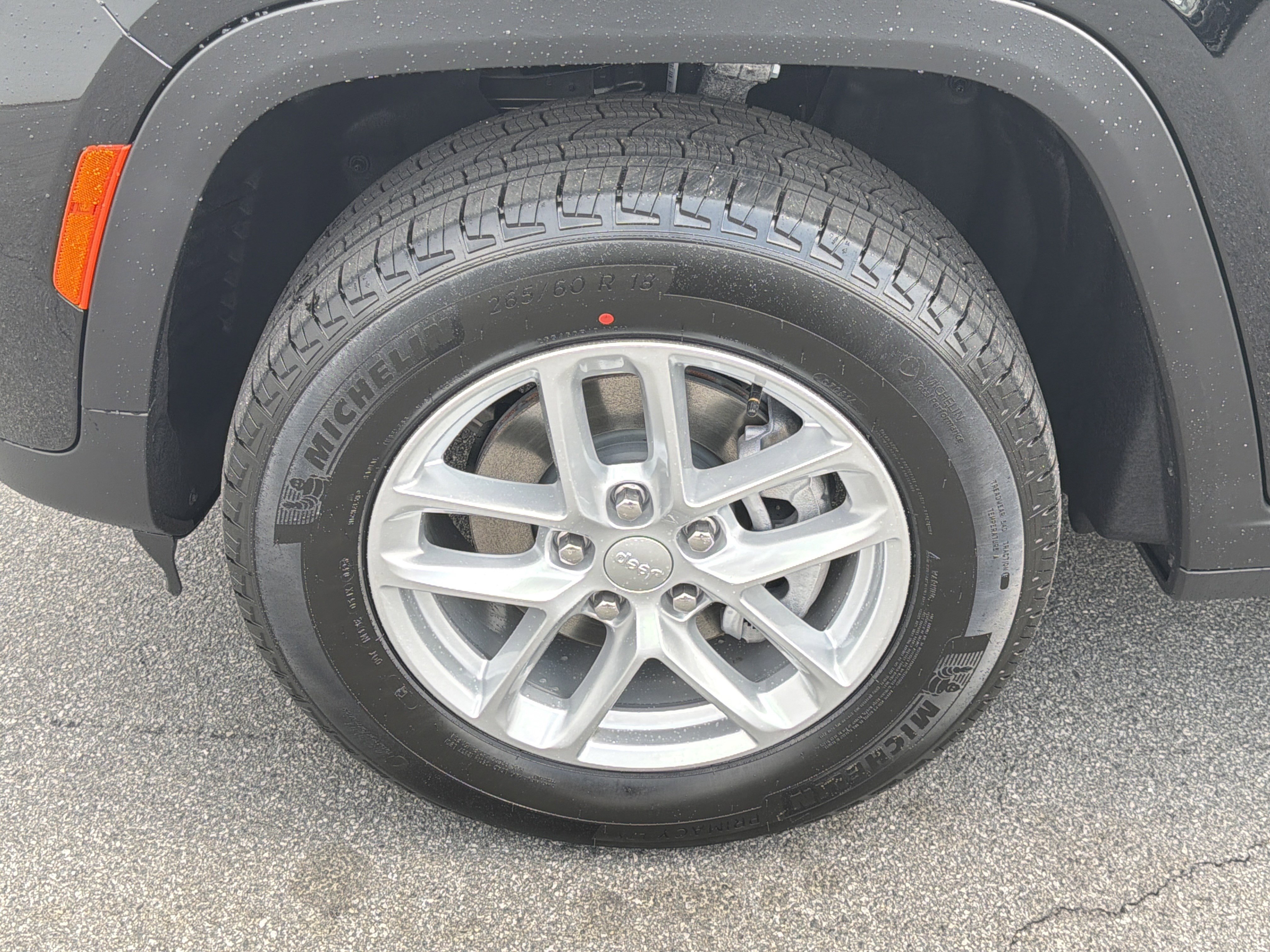 New 2026 Jeep Grand Cherokee Laredo w/ Trailer Tow Package image 13