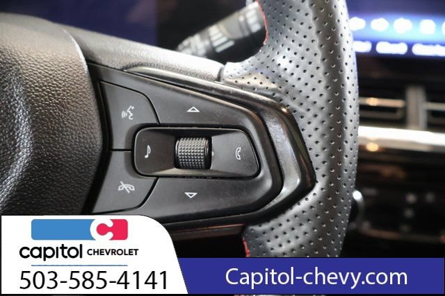 Used 2024 Chevrolet Trax RS w/ Sunroof Package FWD image 19