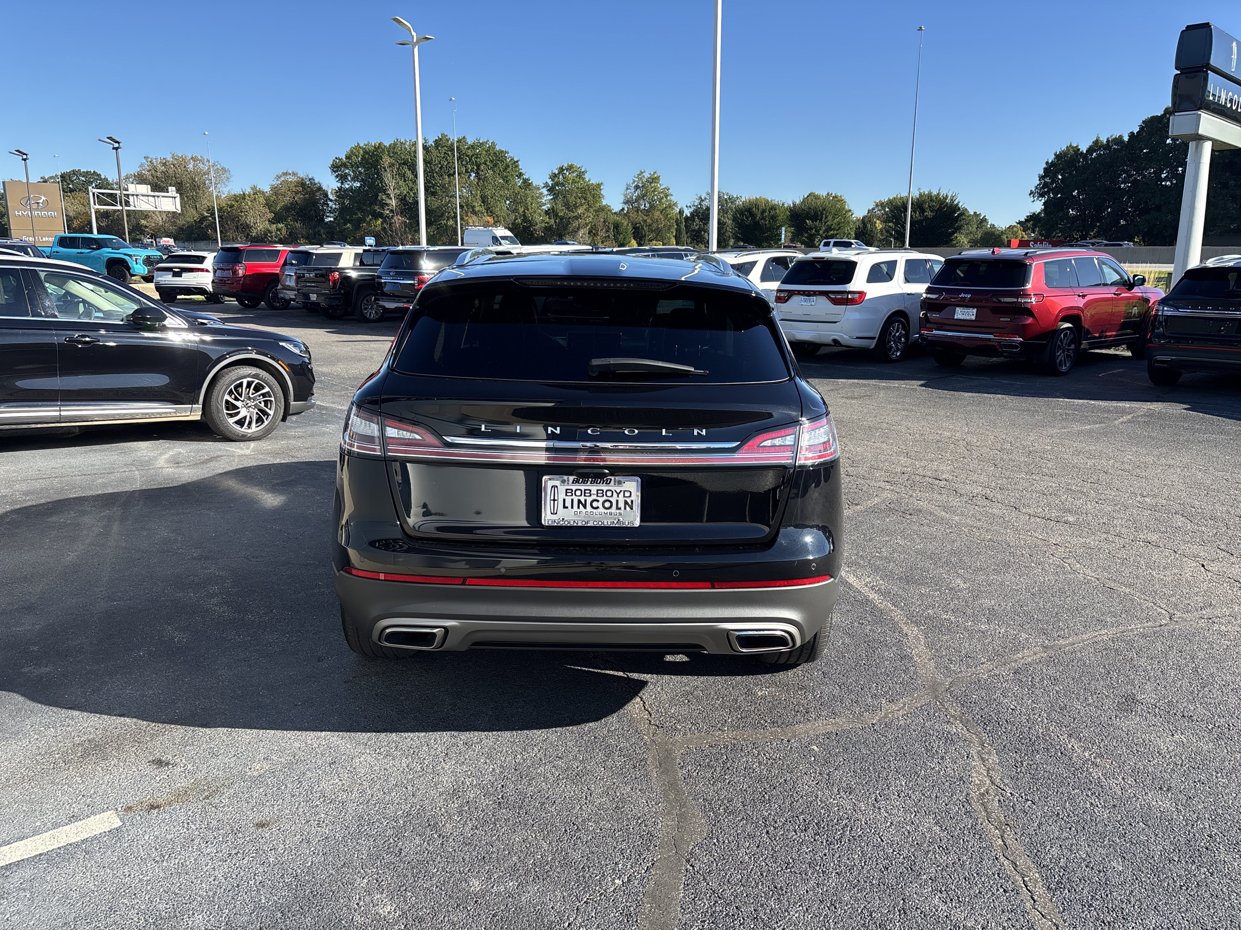Certified 2023 Lincoln Nautilus Reserve w/ Equipment Group 202A AWD/4WD image 4