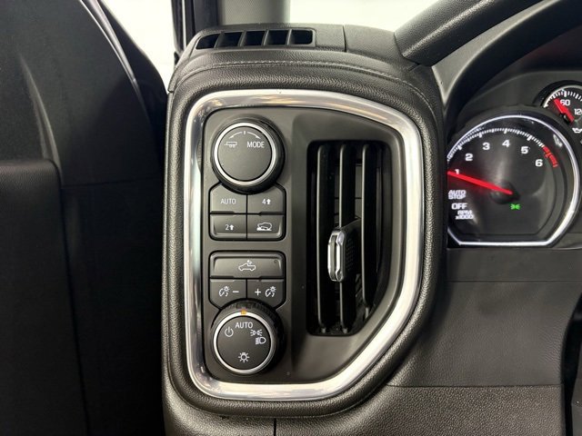 Used 2021 Chevrolet Silverado 1500 LT image 16