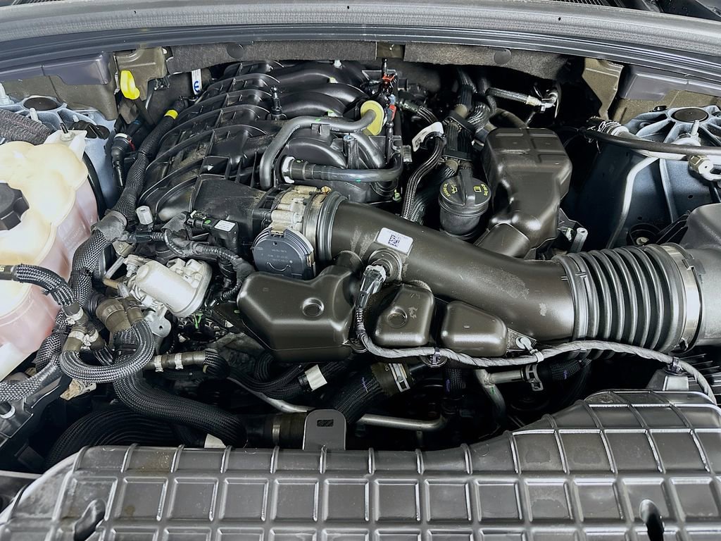 Certified 2024 Jeep Grand Cherokee L Limited w/ Luxury Tech Group II AWD/4WD image 44