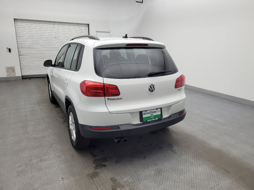 Used 2017 Volkswagen Tiguan S FWD image 6