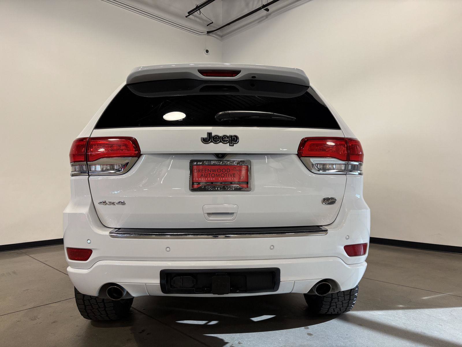 Used 2015 Jeep Grand Cherokee Overland AWD/4WD image 4