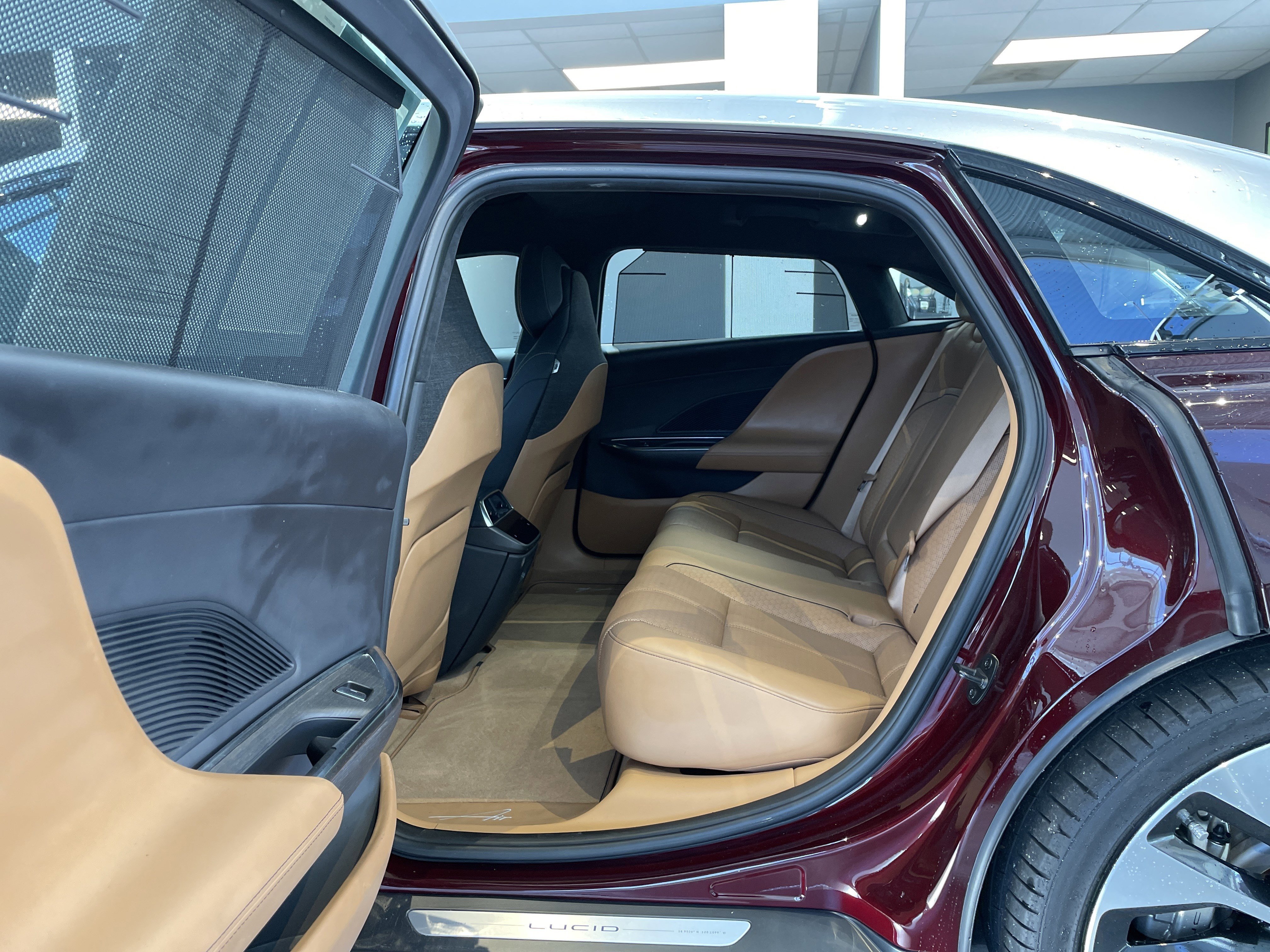 Used 2022 Lucid Air Grand Touring image 37