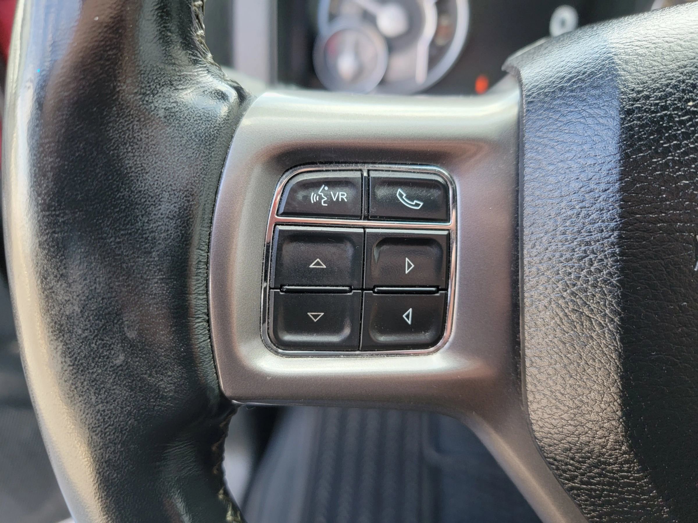 Used 2018 RAM 1500 Limited image 27