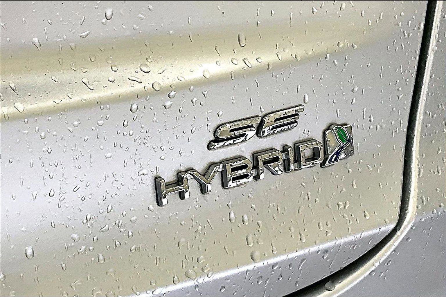 Used 2019 Ford Fusion SE image 9