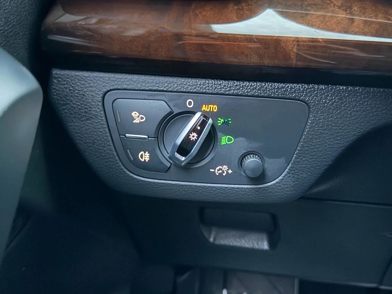 Used 2018 Audi Q5 2.0T Premium Plus w/ Premium Plus Package image 22