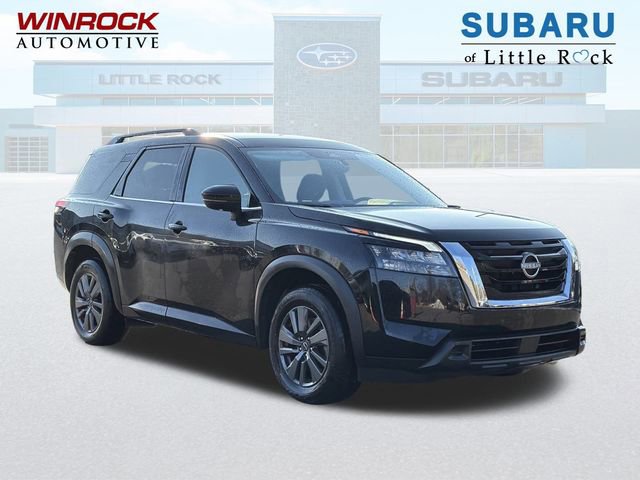 Used 2024 Nissan Pathfinder SV image 1