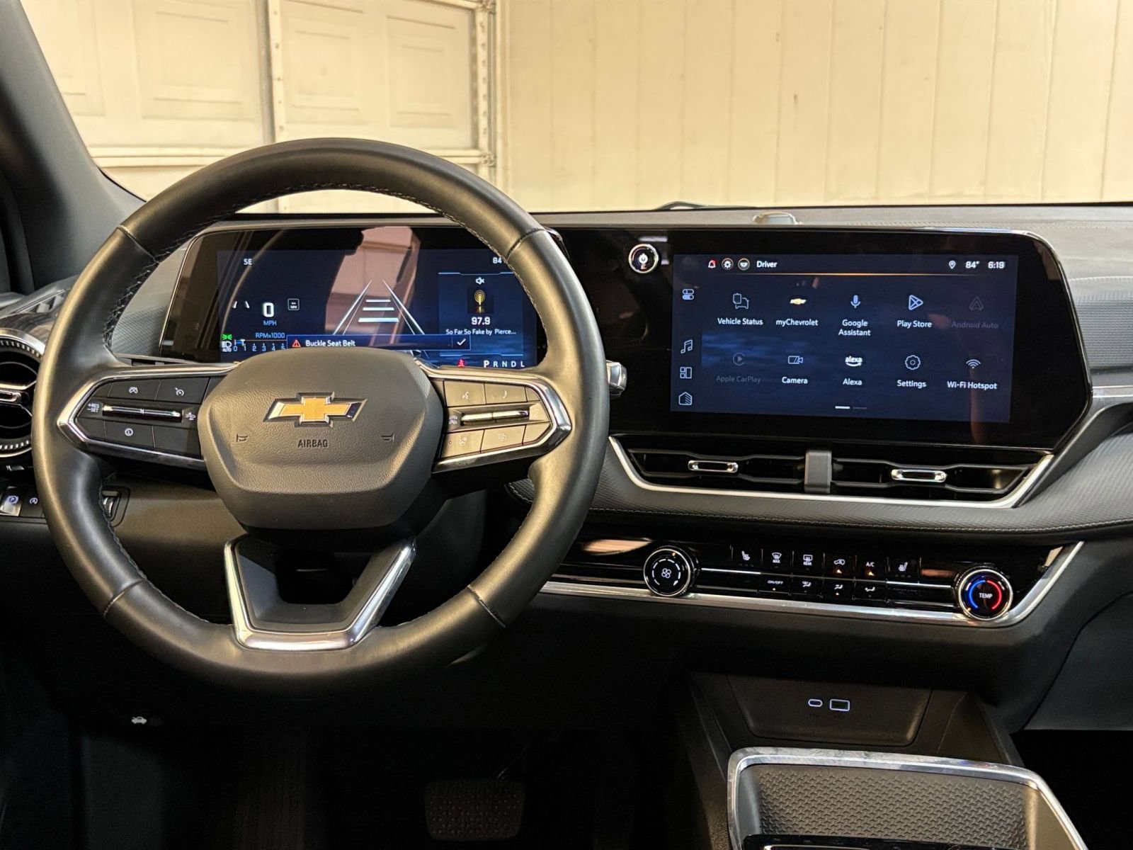 Used 2025 Chevrolet Equinox LT FWD image 34