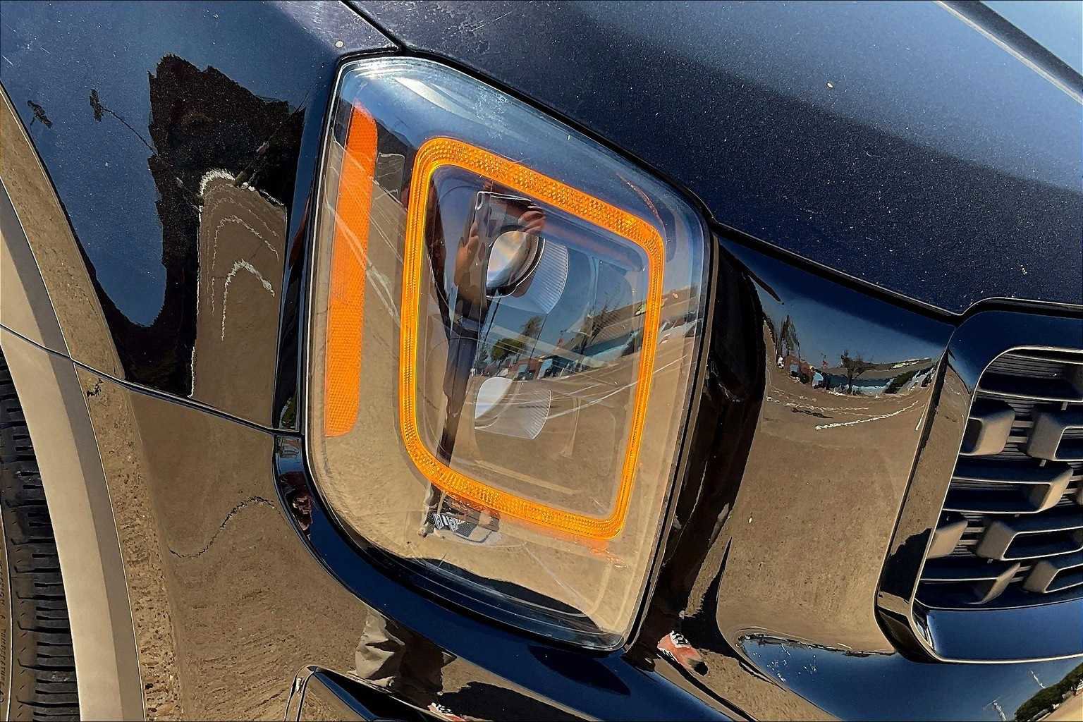 Certified 2022 Kia Telluride SX w/ SX Prestige Package image 31