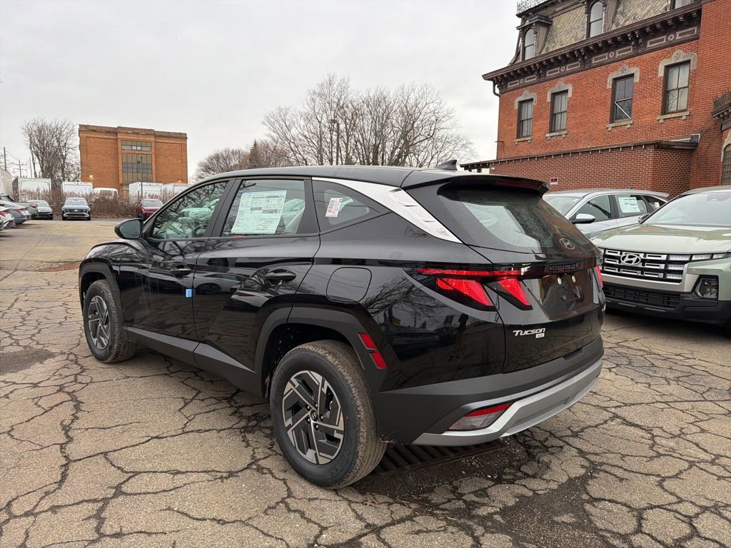 New 2026 Hyundai Tucson Blue SE image 5