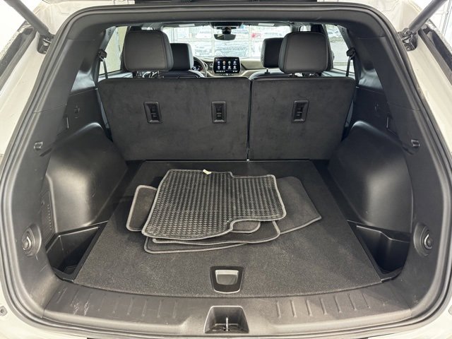 Used 2025 Chevrolet Blazer Premier w/ Driver Confidence II Package image 38
