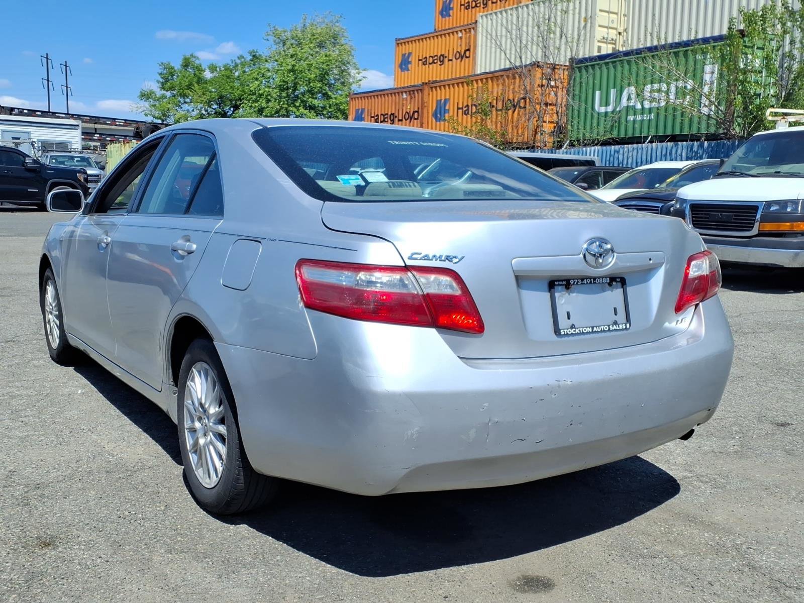 Used 2009 Toyota Camry LE FWD image 4