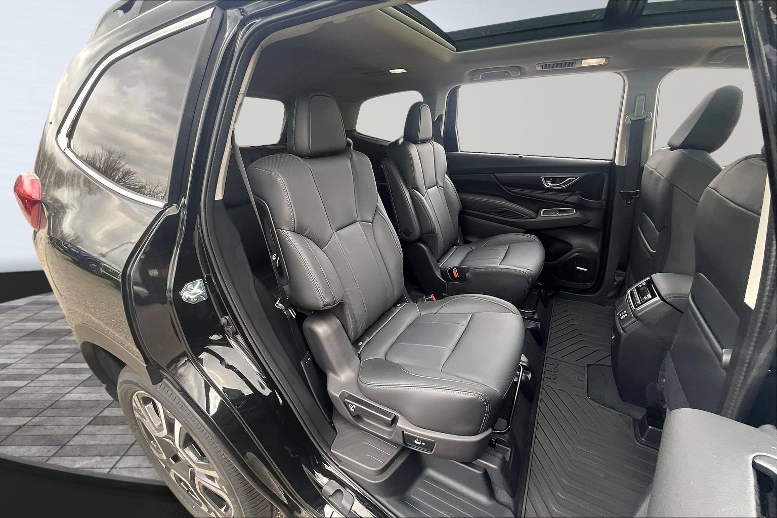New 2026 Subaru Ascent Limited AWD/4WD image 23