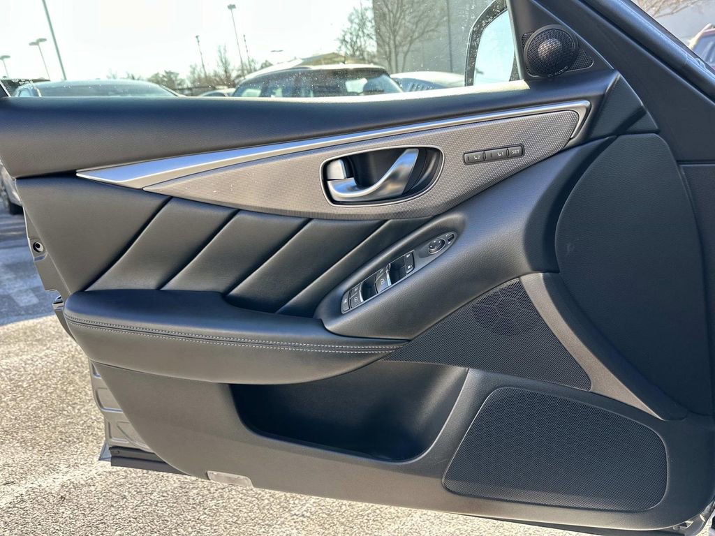 Used 2016 INFINITI Q50 Red Sport 400 image 22