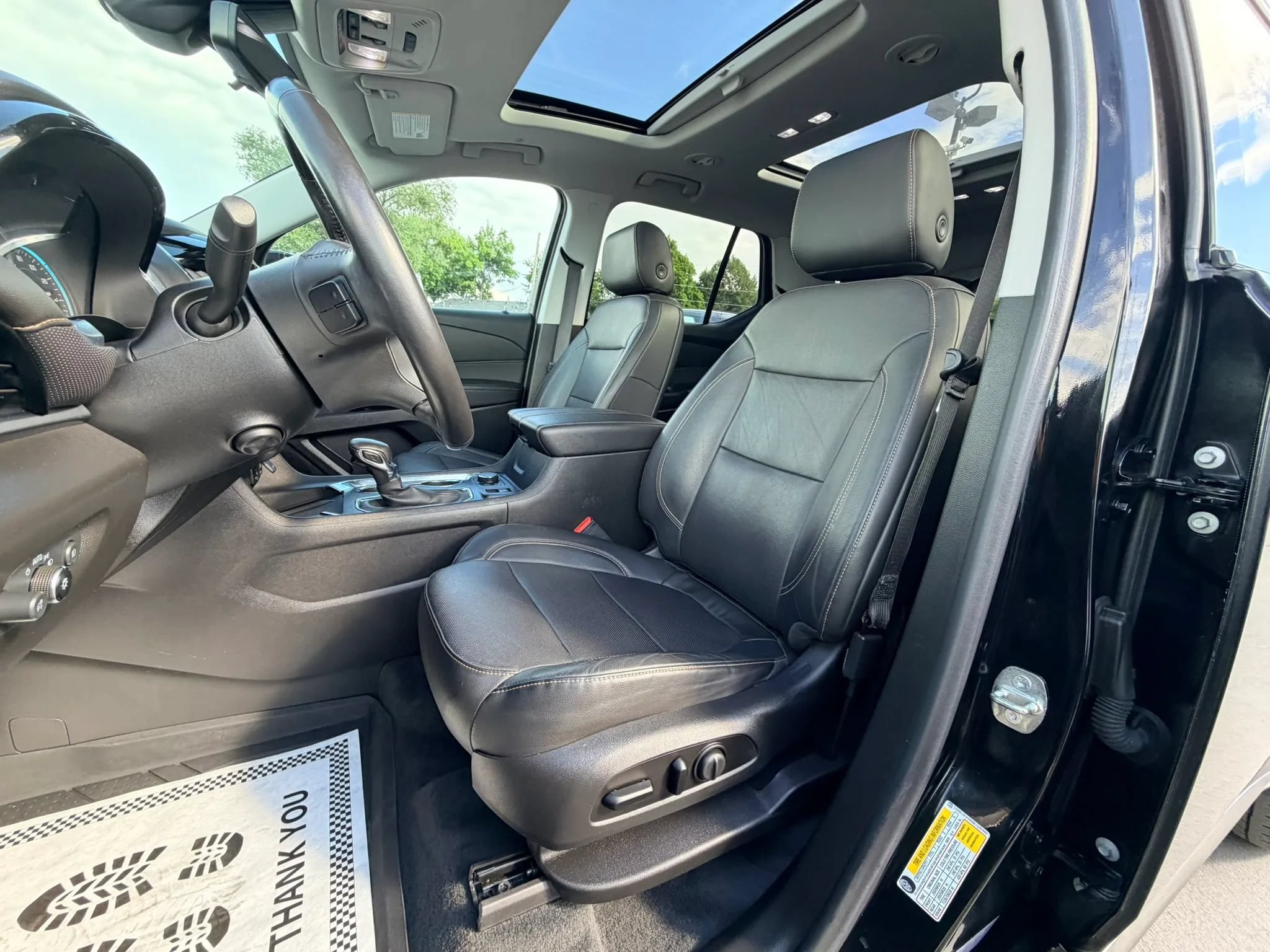 Used 2021 Chevrolet Traverse Premier w/ Redline Edition AWD/4WD image 11