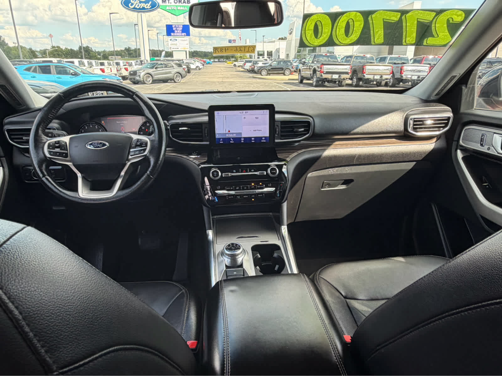 Used 2021 Ford Explorer Limited w/ Equipment Group 301A AWD/4WD image 28