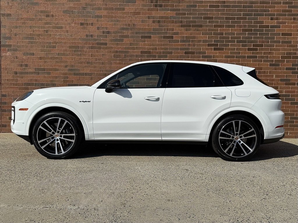 New 2026 Porsche Cayenne E-Hybrid image 2