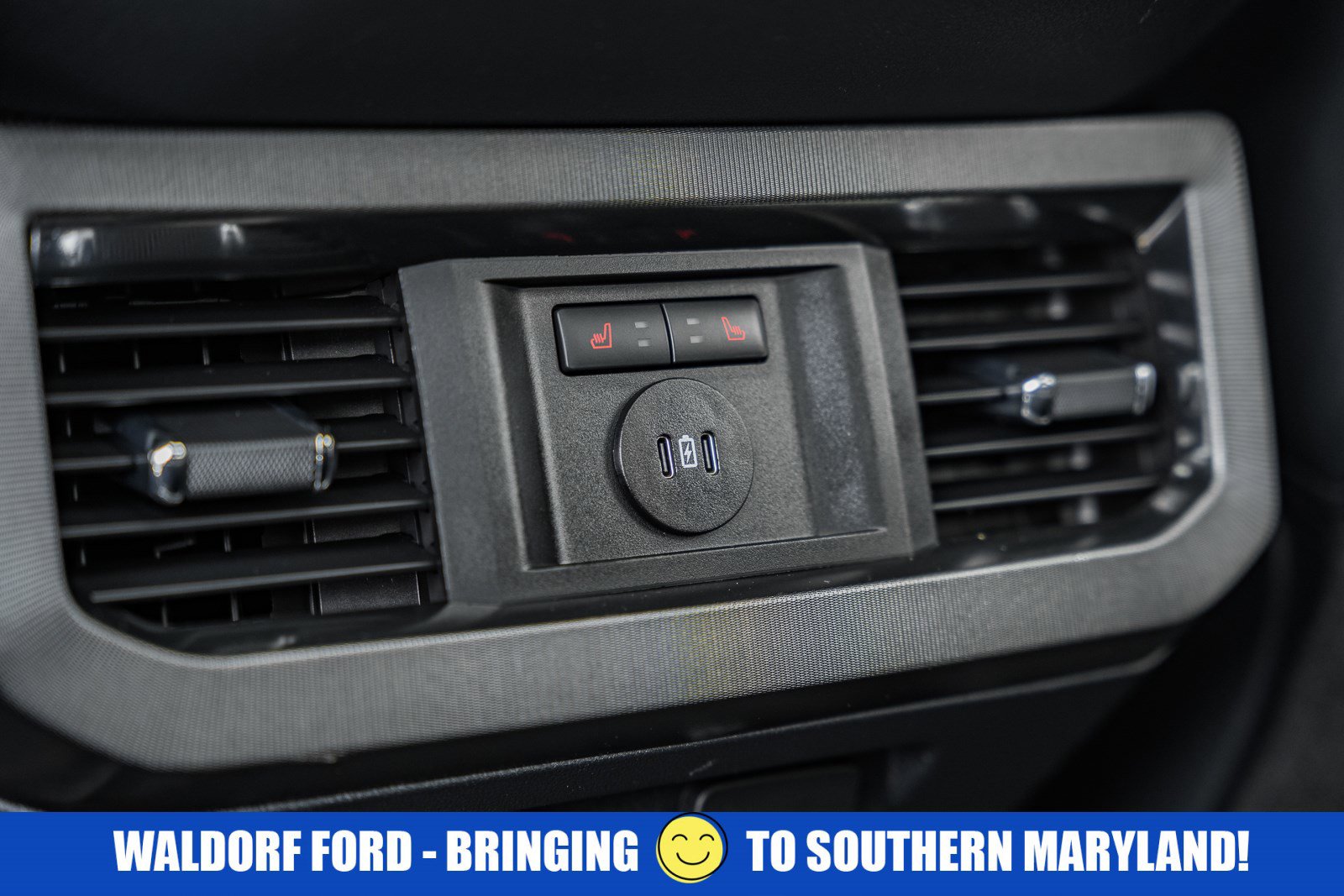 Used 2024 Ford F450 Platinum w/ FX4 Off-Road Package image 50