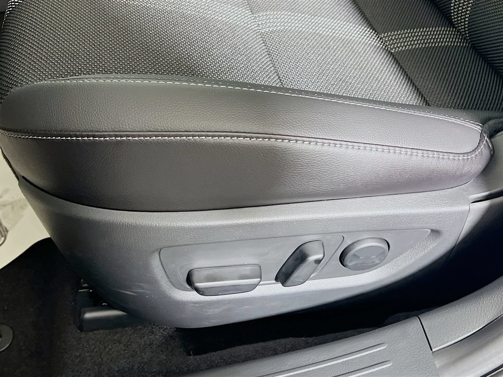 New 2026 MAZDA CX-50 AWD 2.5 S w/ Accent Package image 15