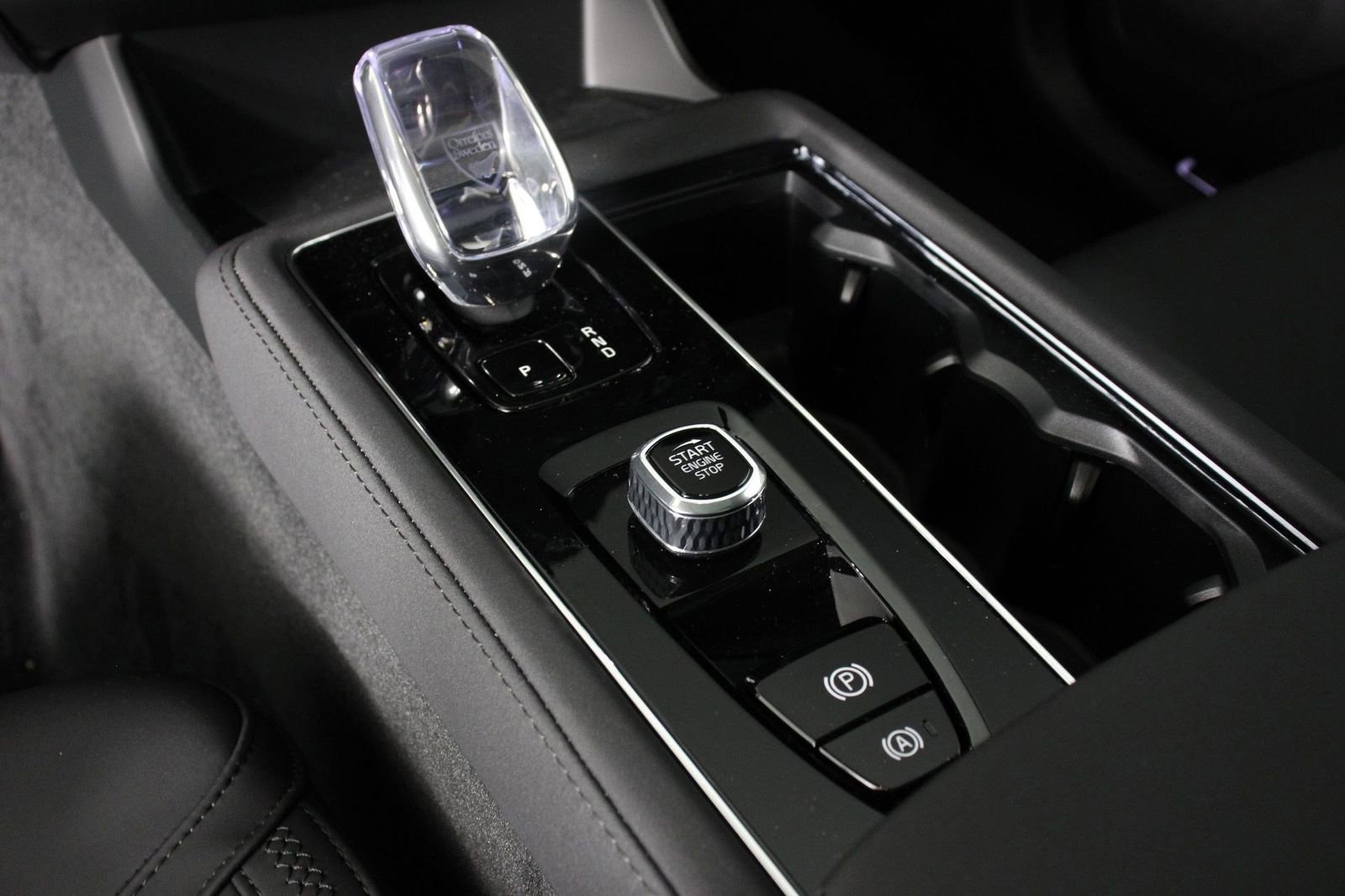 New 2026 Volvo XC90 T8 Plus w/ Protection Package Premier image 7