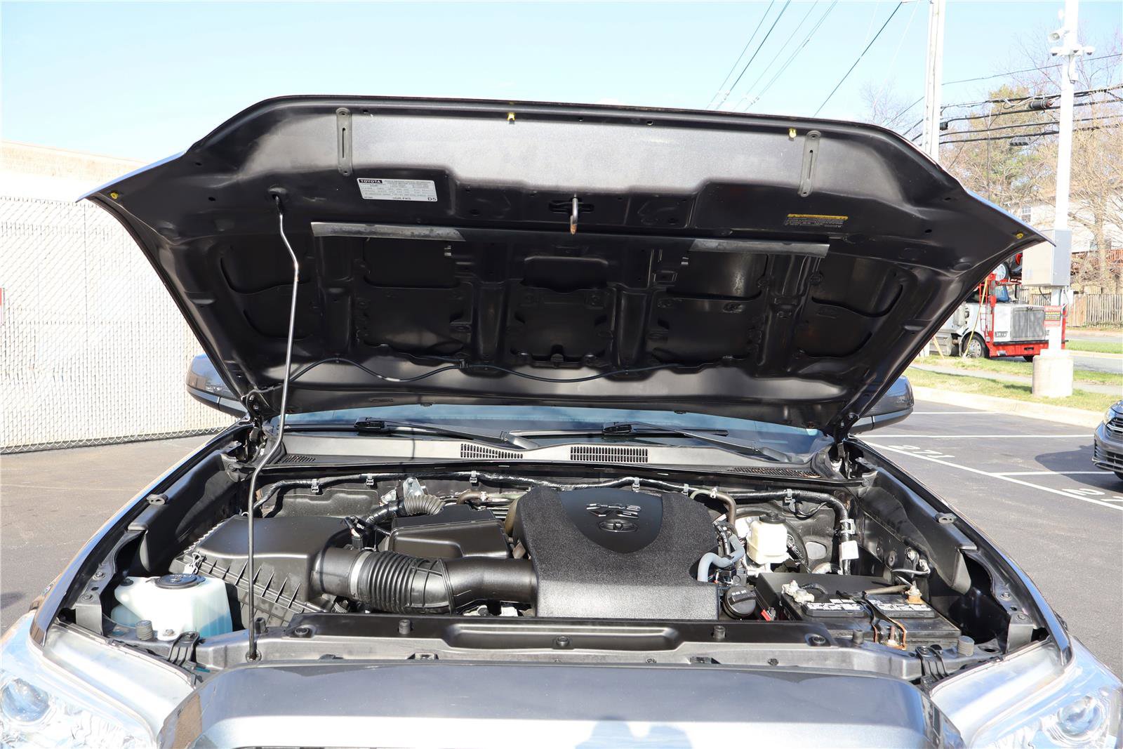 Used 2021 Toyota Tacoma SR AWD/4WD image 10
