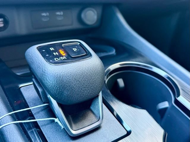 Certified 2025 Nissan Rogue S FWD image 24