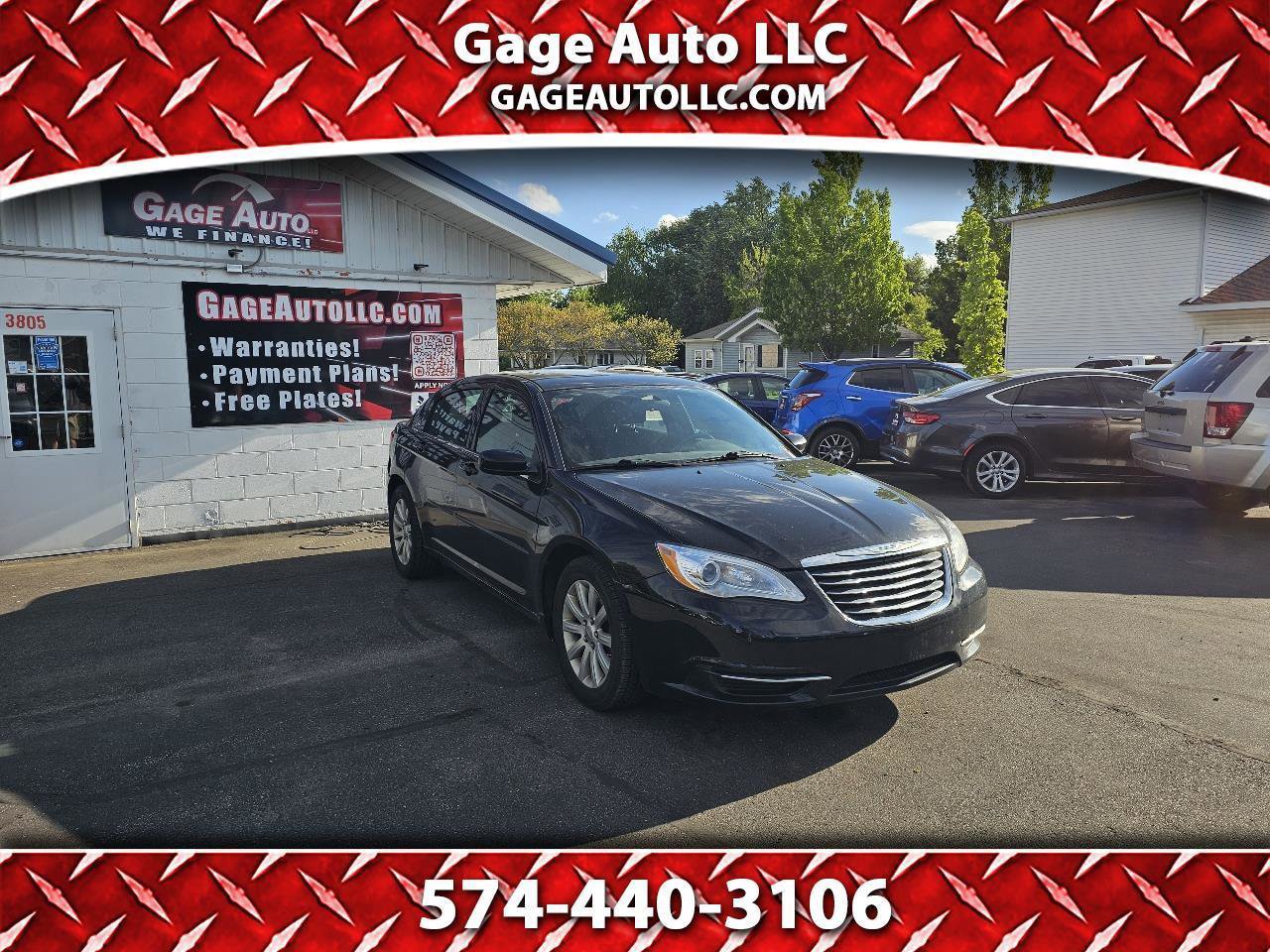 Used 2013 Chrysler 200 Touring FWD image 1