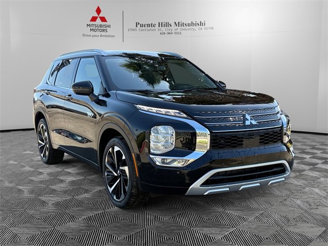 New 2025 Mitsubishi Outlander SEL image 3