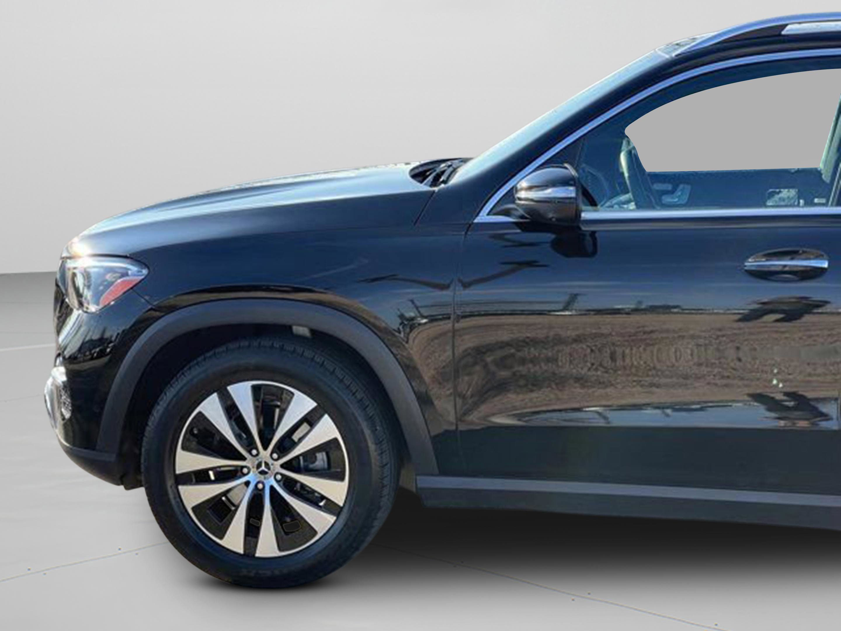 Certified 2025 Mercedes-Benz GLE 350 4MATIC image 33